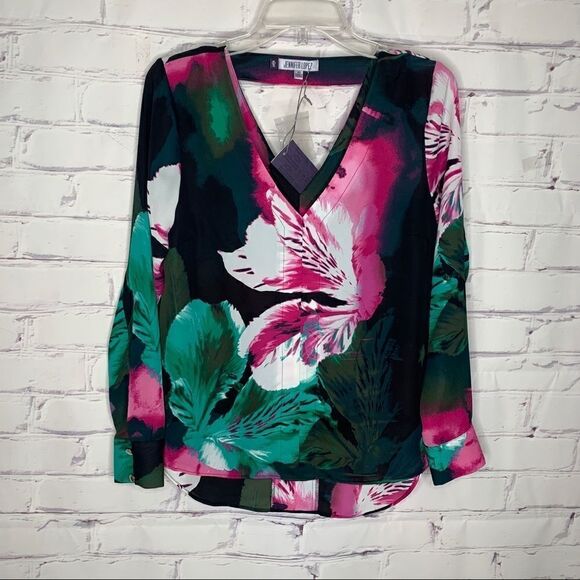 Jennifer Lopez XS or Small Top - BNWT! - Picture 1 of 4